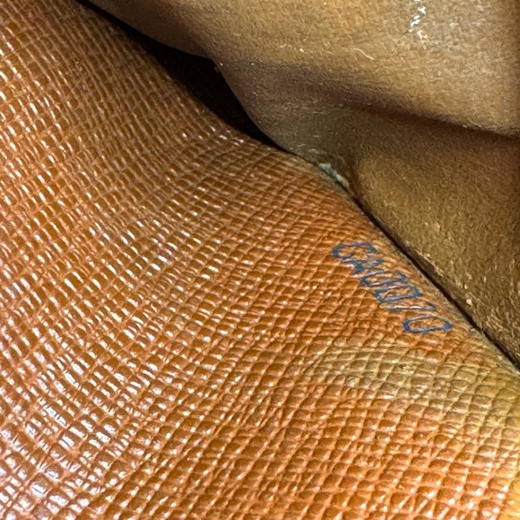 - Louis Vuitton Monogram Compact Zip Bifold Wallet/ - Picture 14 of 15